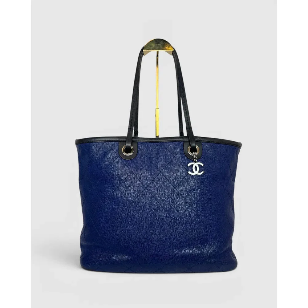 Chanel Leather Navy Blue Quilted 